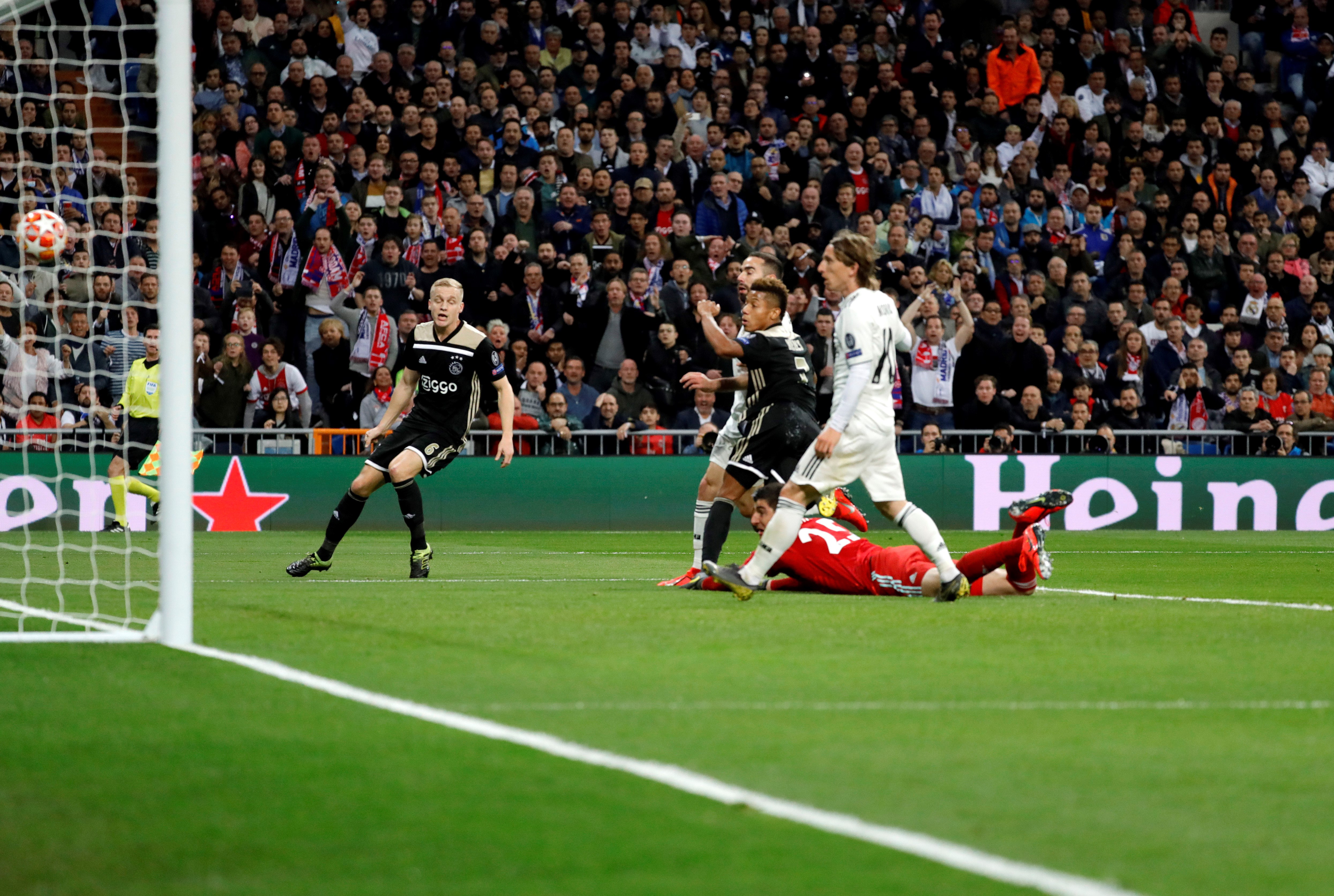 欧博体育-阿贾克斯赛后内部沟通风云突变皇家马德里关键时刻防线松动，这一次真的加时末段山东泰山备战NBA总决赛的简单介绍