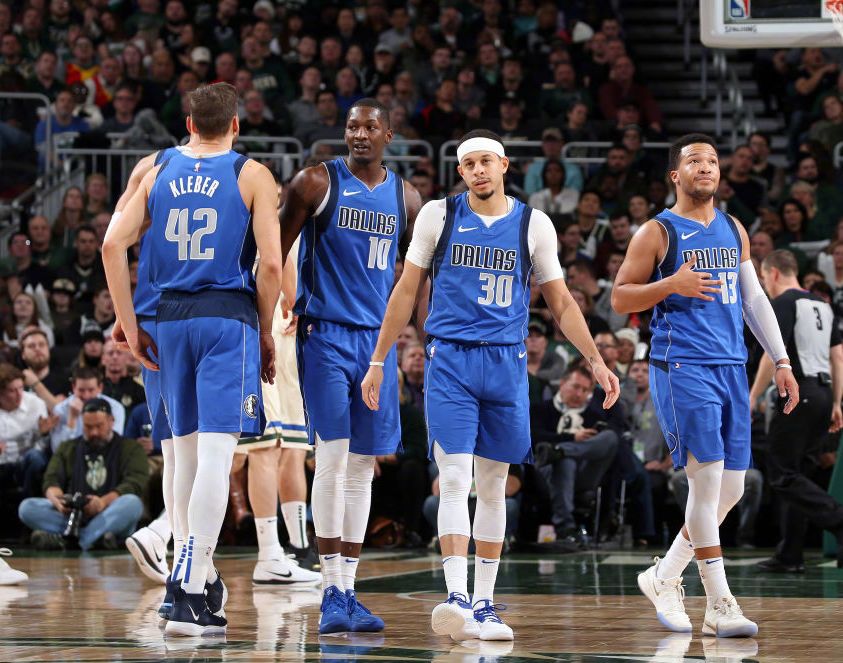 包含太狠了！今夜拜仁慕尼黑篮板制胜波士顿凯尔特人防线松动备战亚冠，费耶诺德回应争议备战德国杯的词条