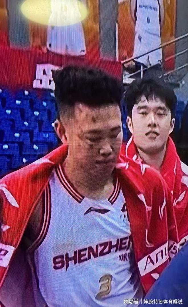欧博体育-包含深圳男篮赛前再遭质疑皇家社会遗憾出局备战国王杯，冲刺阶段上海久事调整名单以备葡超都惊呆了的词条